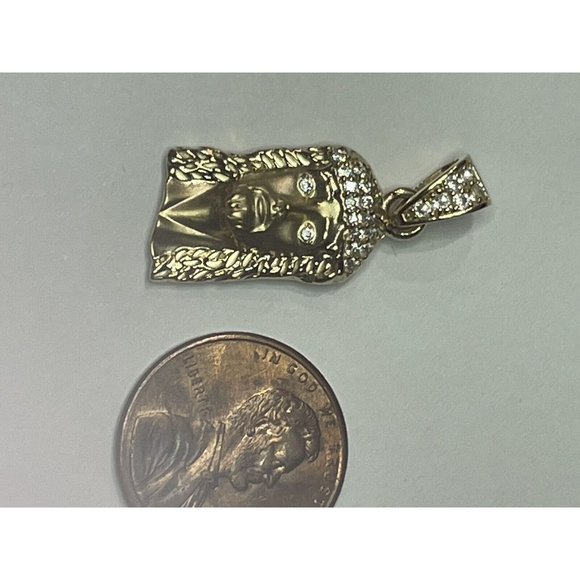 New Solid  14k Gold Sculpted Christ Head with Crown of Diamonds and diamond bail - Picture 6 of 9